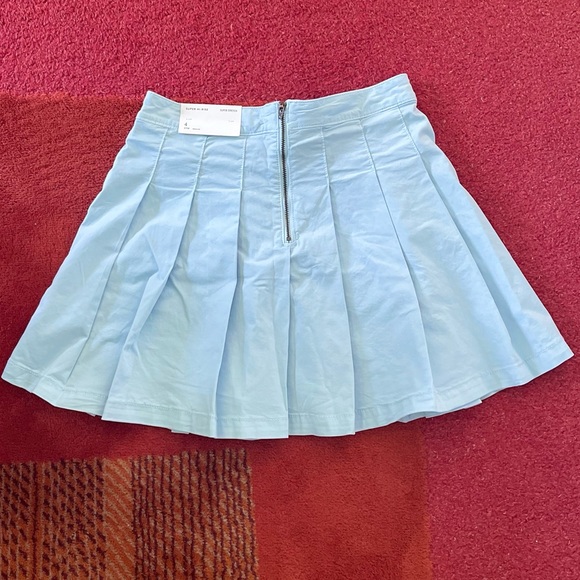 NWT American Eagle Outfitters Light Blue Pleated Skirt - Picture 2 of 4